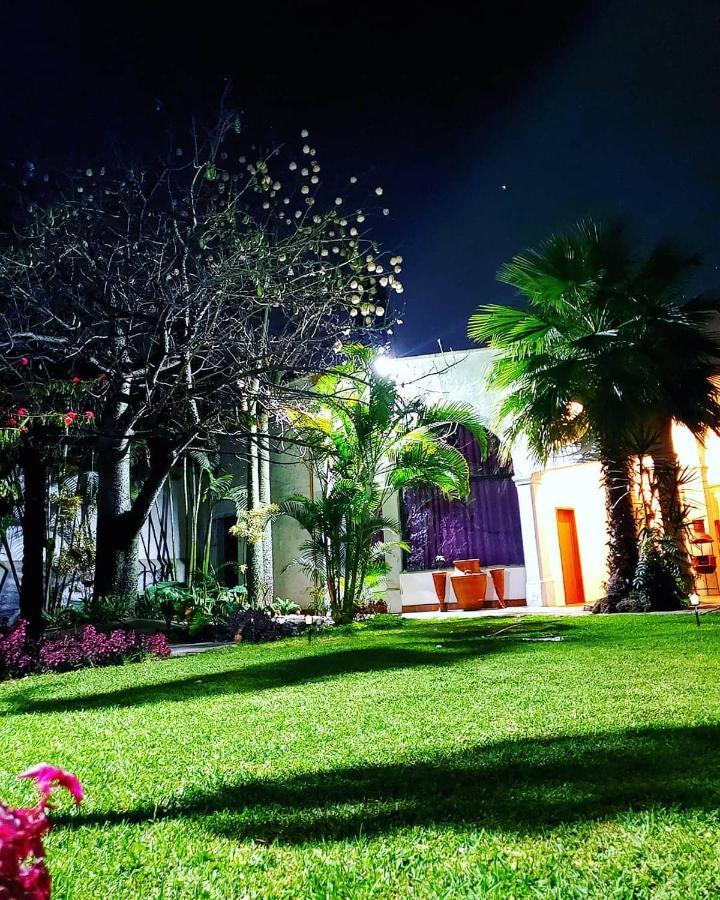 Tlaquepaque Pueblito Hotel Bagian luar foto
